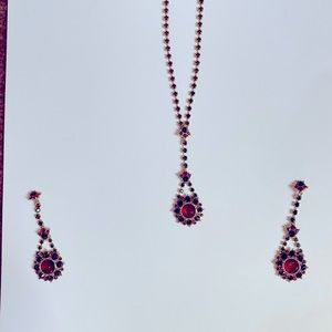 Red and gold necklace set
